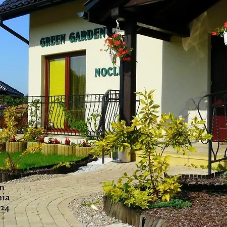 Green Garden Apartamenty-noclegi-restauracja Апартаменты *